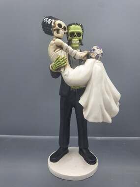 Summit Collection~Wedding~Bride of Frankenstein~Skeleton Bride Statue